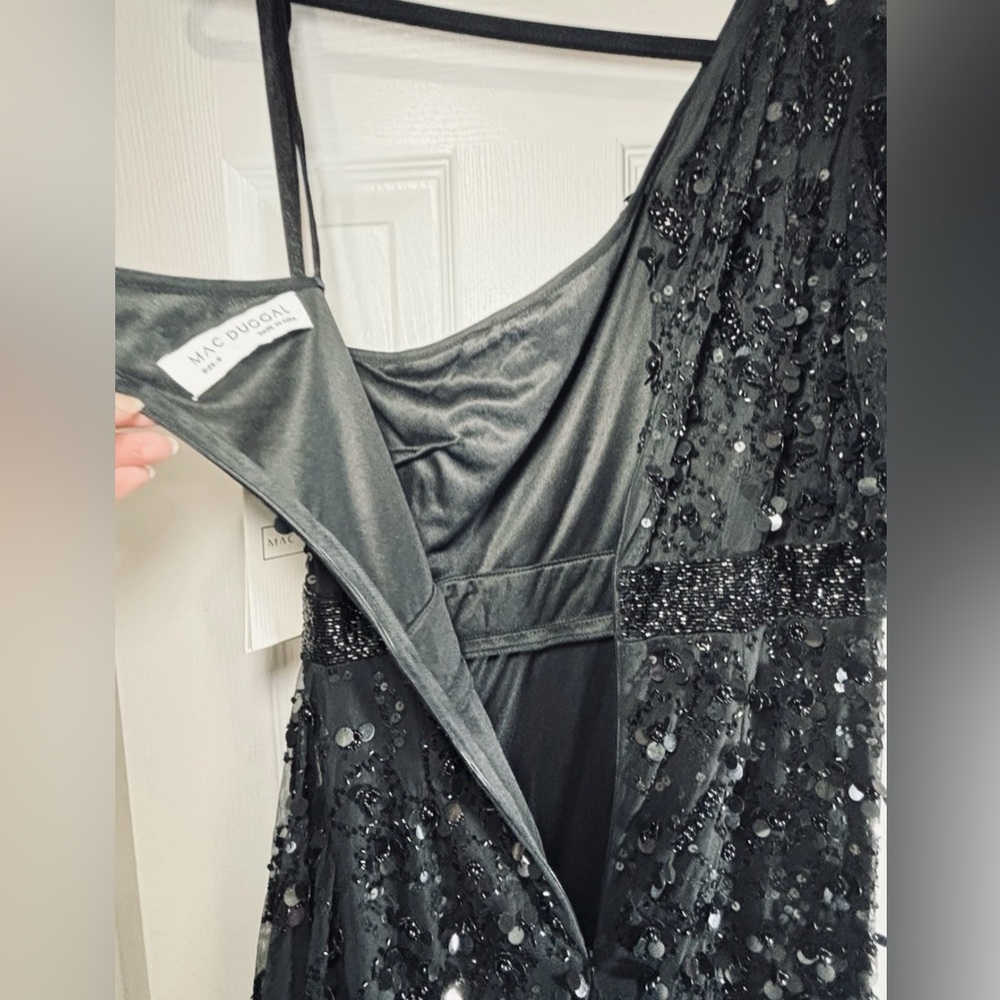 NWT MAC DUGGAL SZ 6 Black Sequined Beaded One Shoulder Evening Gown #93687 - Picture 6 of 11